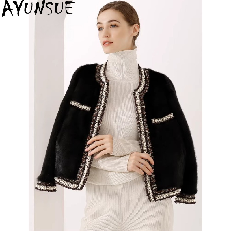 معطف فرو المنك الأرجواني من AY - مراجعة Winter Clothing Label وسعره
