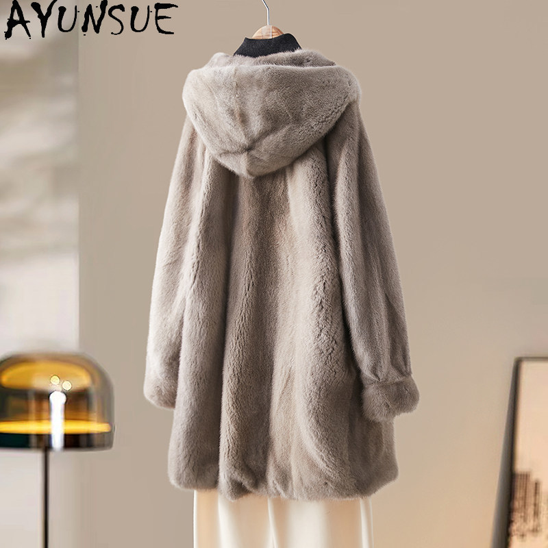 معطف فرو المنك الطبيعي الفاخر  - مراجعة Winter Clothing Label وسعره