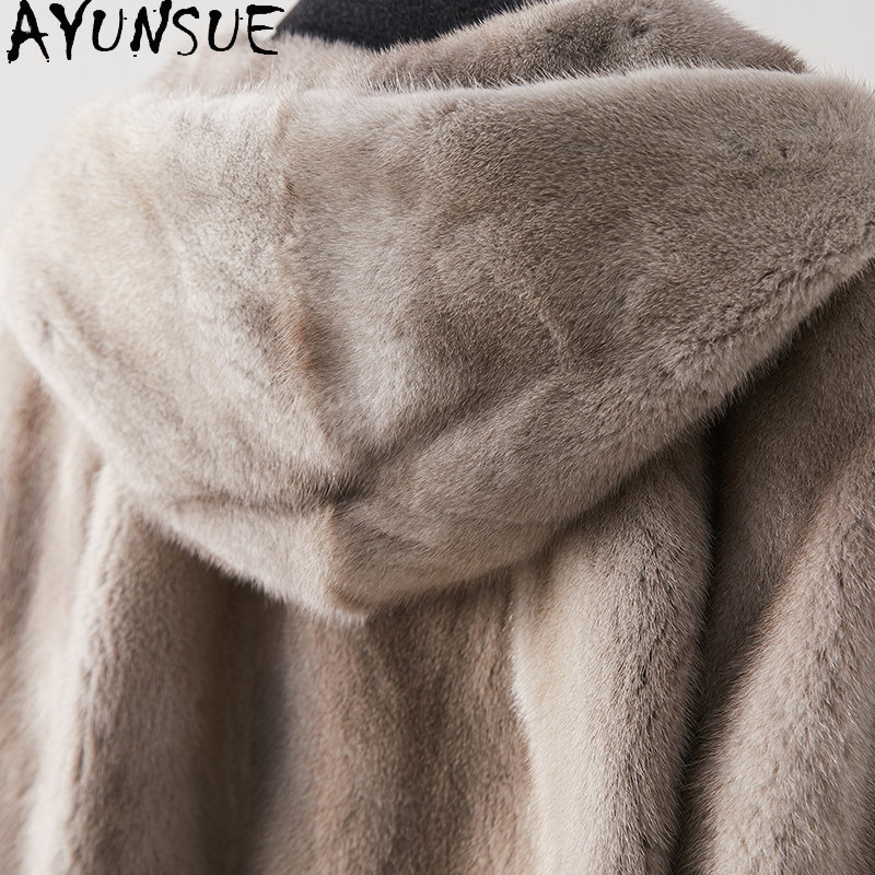 معطف فرو المنك الطبيعي الفاخر  - مراجعة Winter Clothing Label وسعره