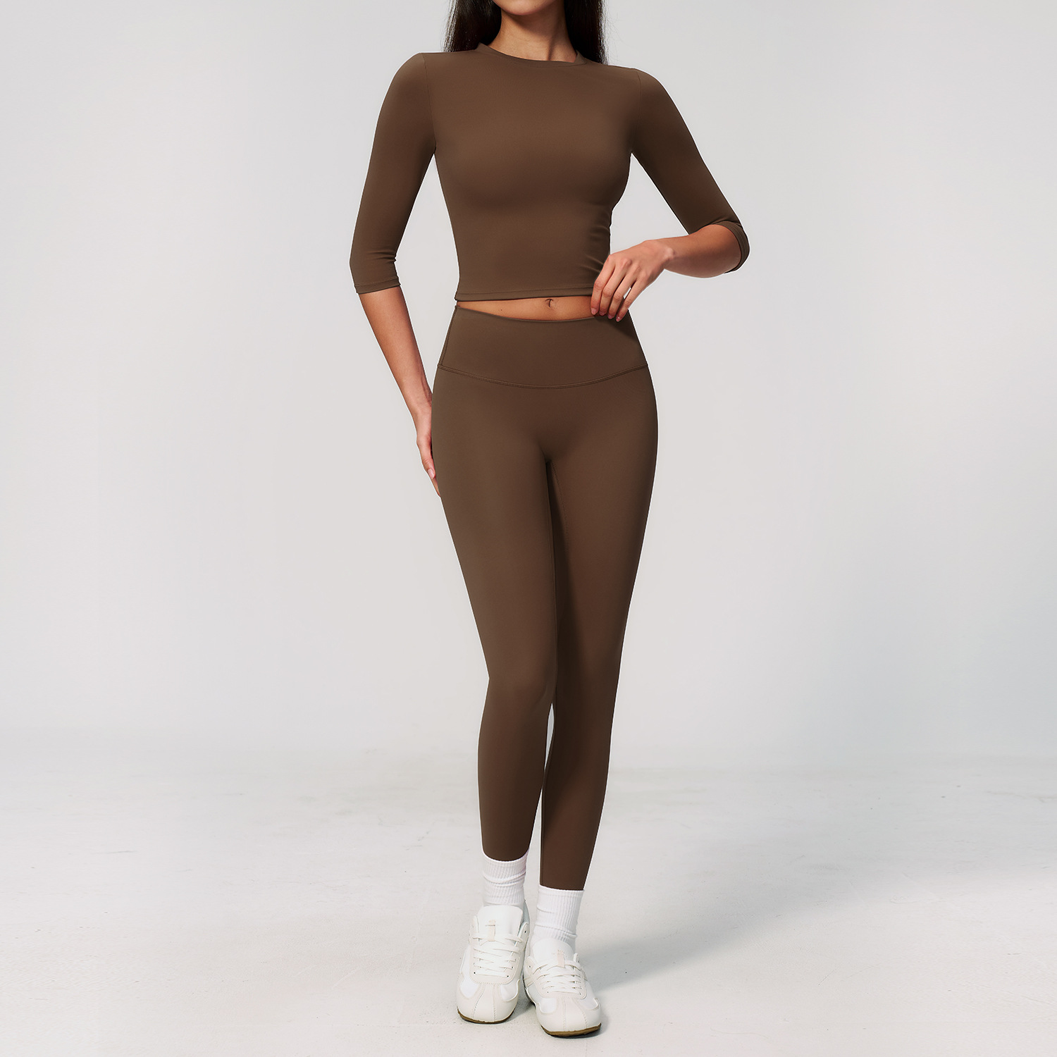 بدلة يوغا من قطعتين، طقم رياضي - مراجعة Winter Clothing Logos وسعره